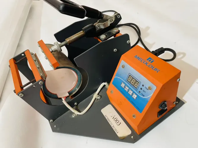 Prensa térmica para canecas