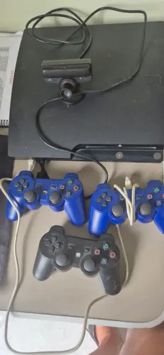 Playstation 3 com 2 controles