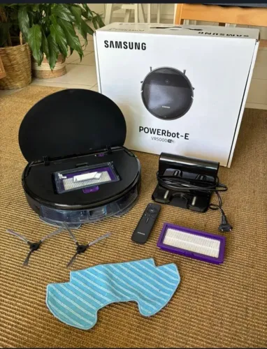 Samsung Robo Aspirador 2 em 1 Preto VR5000RM Aspira e Passa Pano com Wi-Fi - Bivolt