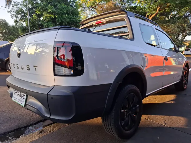 Volkswagen Saveiro Robust 1.6 Total Flex 16V CD 2025