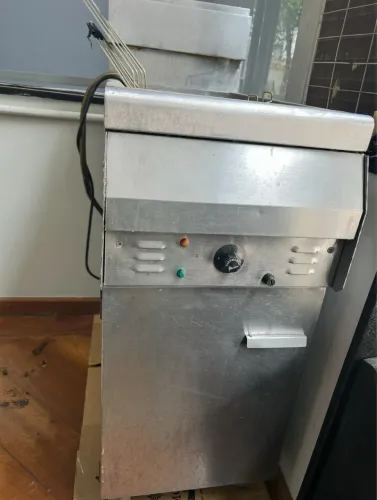 OPORTUNIDADE. Fritadeira a gás marca Tedesco