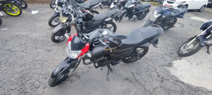 Yamaha factor 150 preta 2024 Shalon veículos Cariacica 