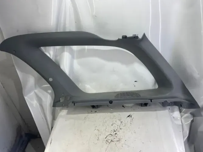 Suporte Bagagito Tampão Direito Fiat Palio Weekend 96-99 (c/detalhe)