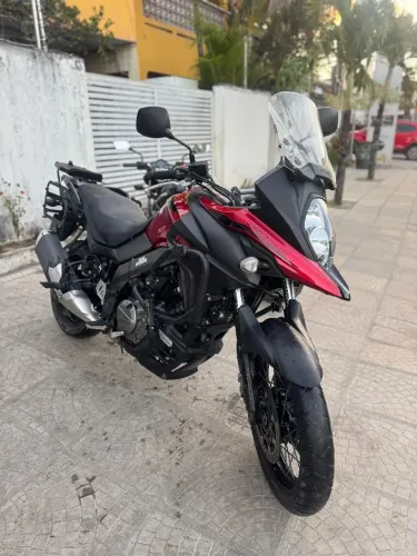 Suzuki V-stron XT 650  2020