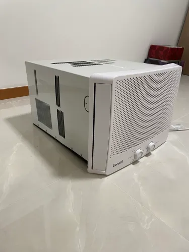 Ar condicionado janela 10.000 BTUs 127V em ótimo estado