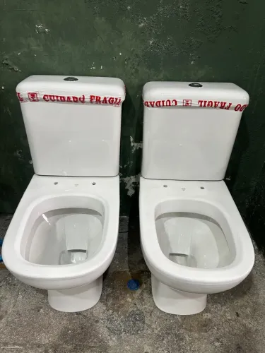 Vaso quadrado com caixa acoplada icasa 