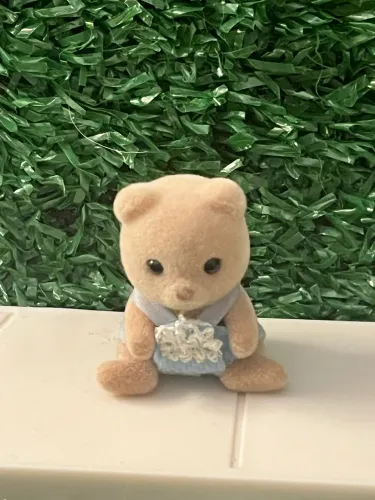 Sylvanian Families Calico Critters - Freddy Petite Baby Boy Bear