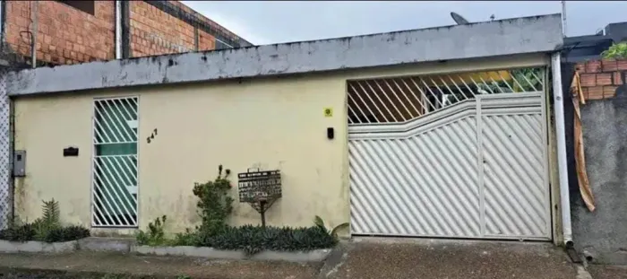 CASA A VENDA NO LÍRIO DO VALE