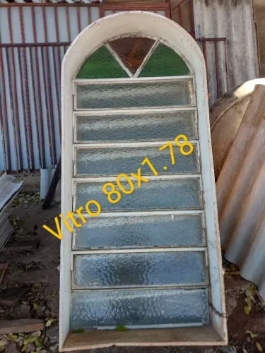 Vitrô 80x1,78 - Usado - Excelente Estado