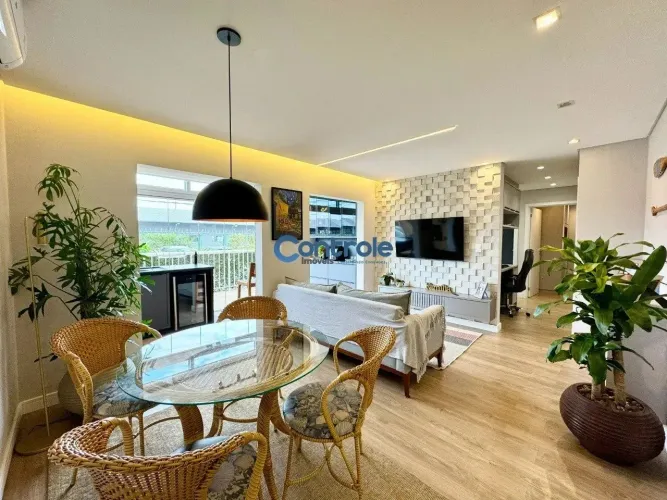 Imóvel para venda tem 93 metros quadrados com 3 quartos em Capoeiras - Florianópolis - SC