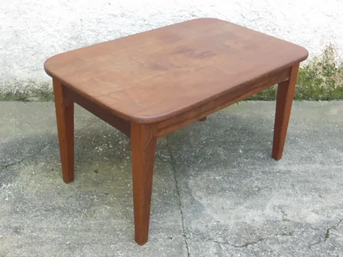 Pequena Mesa Antiga em Imbuia Maciça 46 X 80 X 50