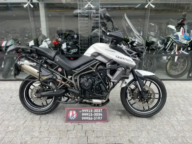 TRIUMPH TIGER  800 XRX