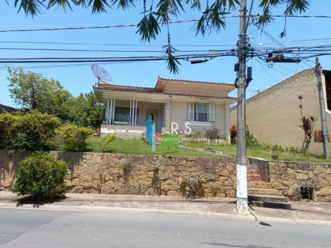Casa com 2 dormitórios à venda, 201 m² por R$ 1.600.000,00 - Centro - Vinhedo/SP