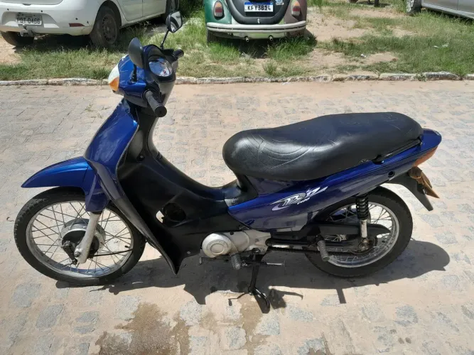 Biz C100 2004  ipva pago 5.300