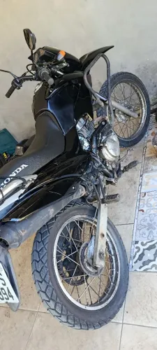 Vendo Bros 125 2013 ou pego Fam moto baixa
