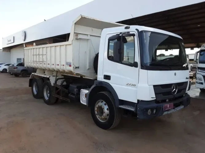 Caminhão Mercedes-Benz Atego 2730 CE - 2022