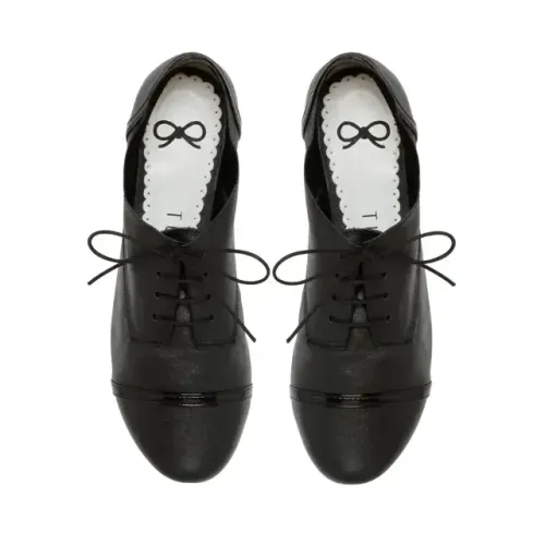 Sandalia Oxford em Couro Preto