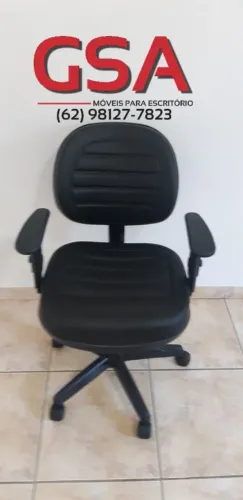 Cadeira Executiva Costurada