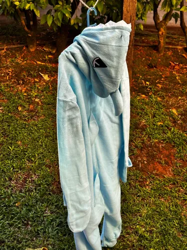 Macacão de tubarão