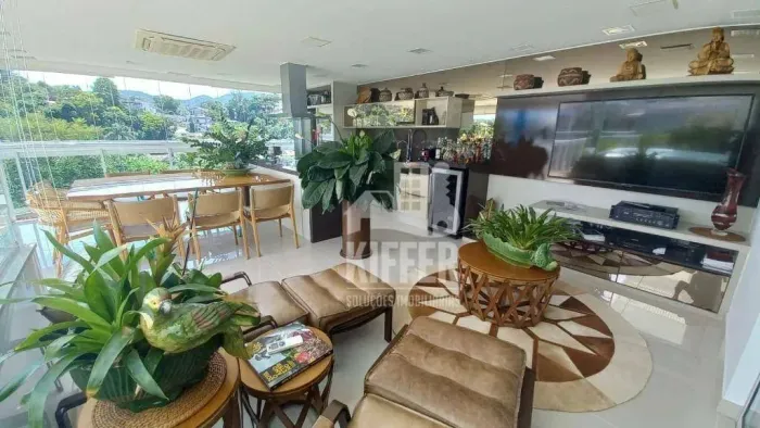 Cobertura de Alto Padrão Porteira Fechada em Camboinhas  264m² de Sofisticação