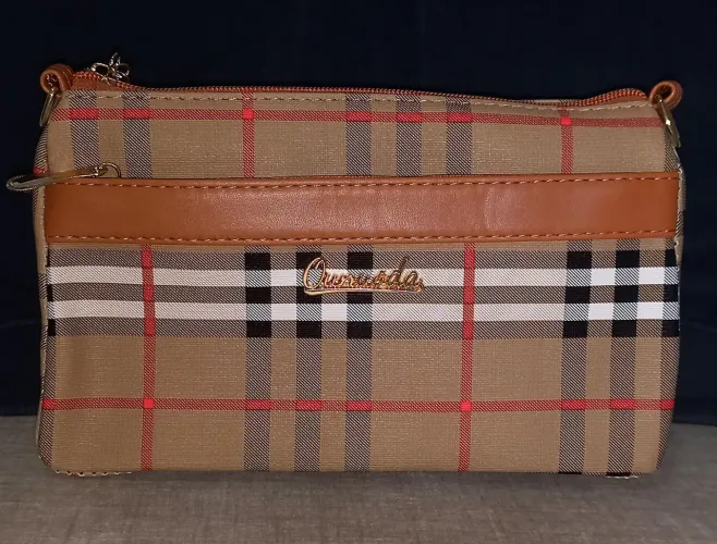 Bolsa de Mão com Alças