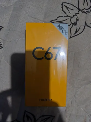 Celular Realme C67 256 gigas