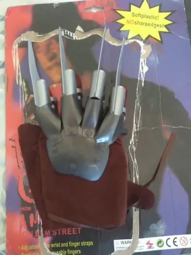 Luva Freddy Krueger  
