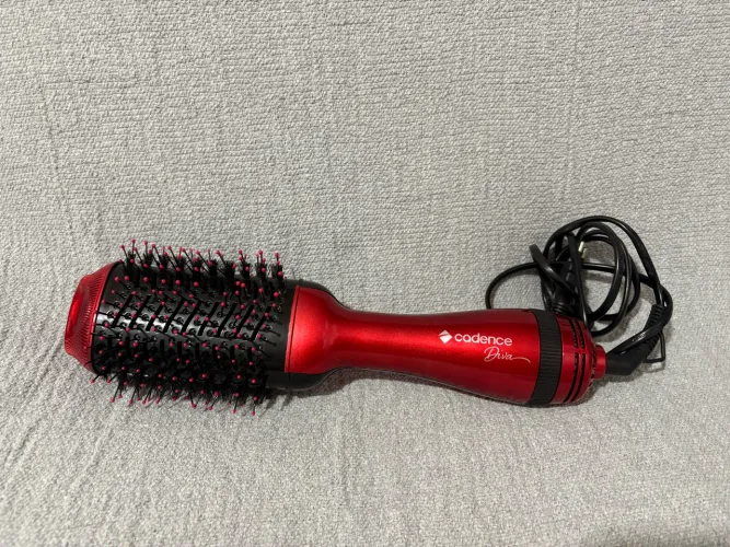 Escova secadora Cadence Diva 4 em 1 (220V)