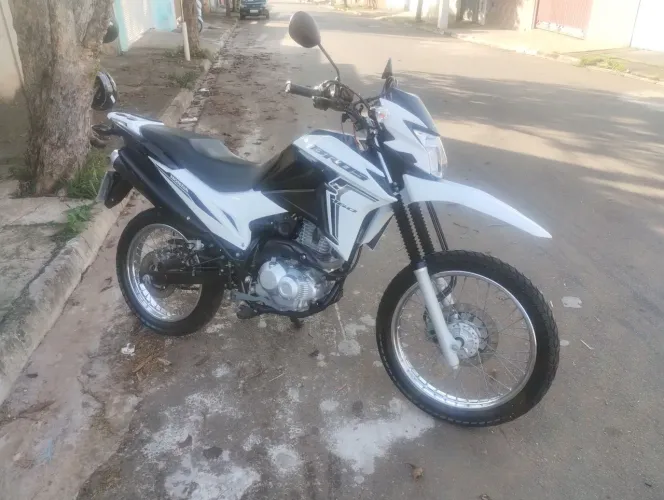 Nxr Bros 160
