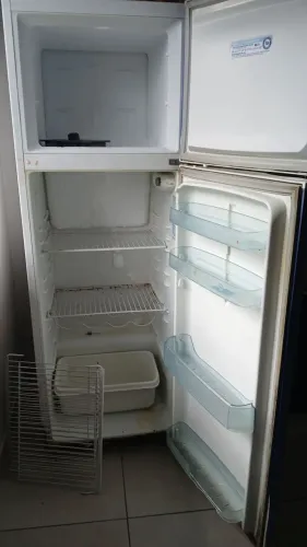 Vendo geladeira usada