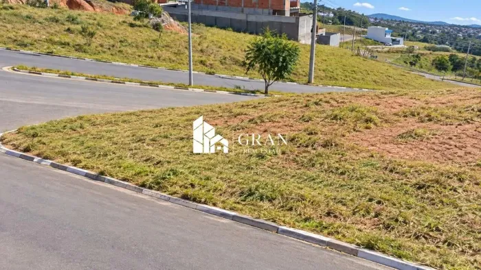 Lote Comercial de Esquina à Venda no Vila Porto Itapevi | 381,53 m²