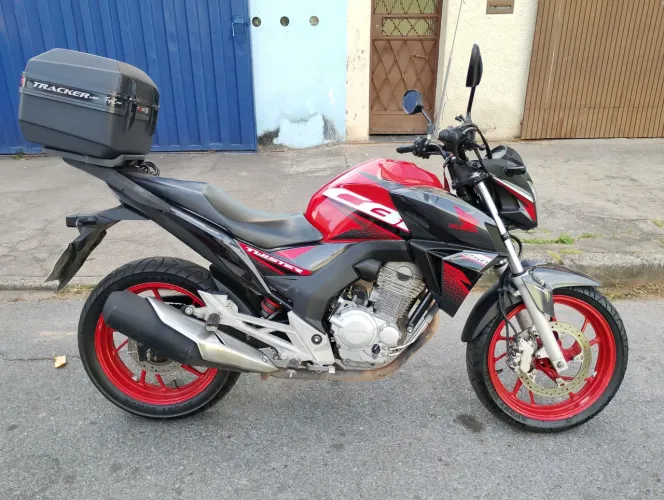 CB 250 Twister extremamente nova! 2020