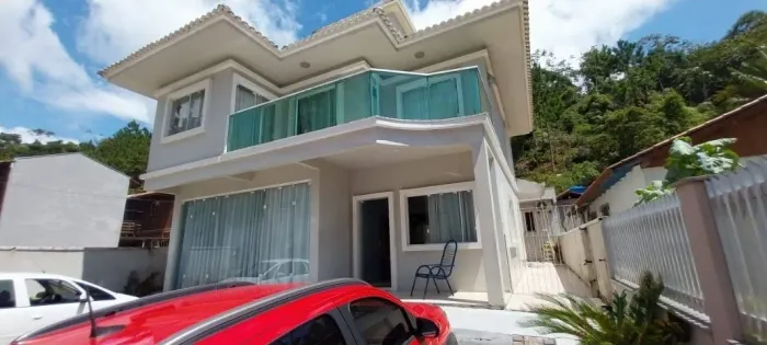 Casa de 3 quartos no morretes