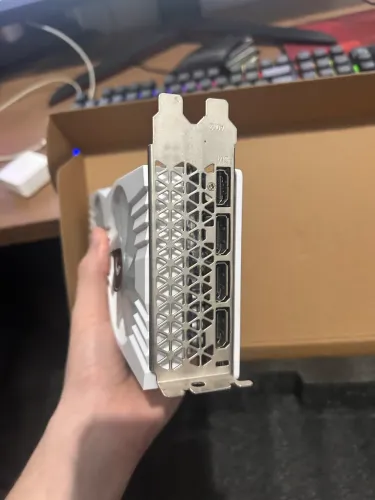 RX 580 2048SP 8GB Branca - 2 Fans - Placa de Vídeo Gamer