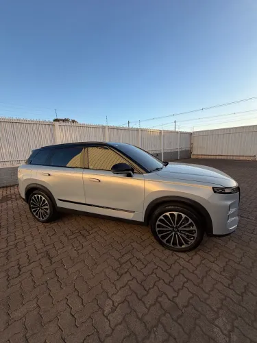 Jaecoo 7 / J7 Luxury 1.5 TB 16V AUT 5P (híbrido) 2026