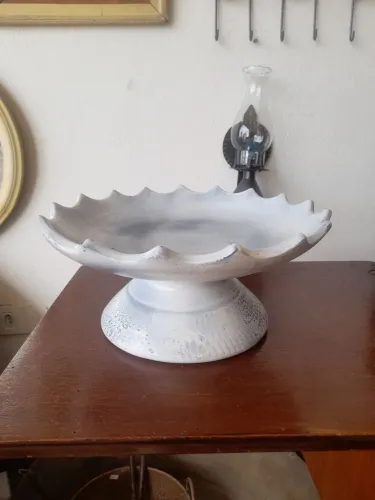 Fruteira de cerâmica no estado