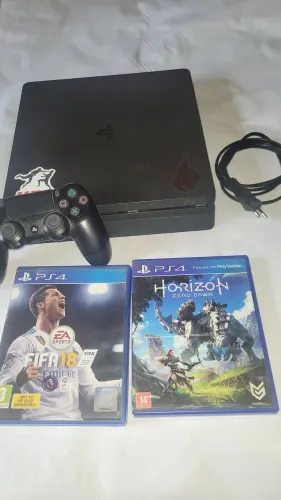 Ps4 sim 1t + 2 jogos