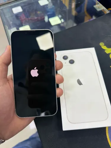 IPhone 13 zero sem detalhes ?