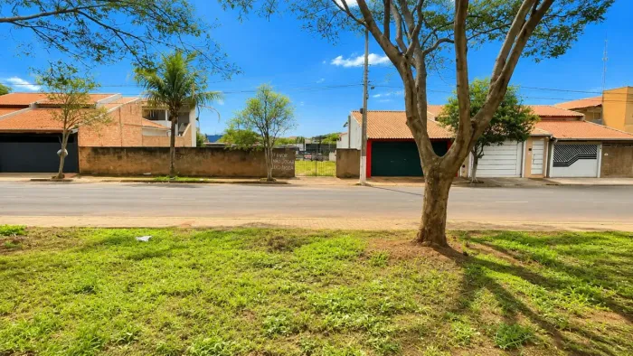 Terreno à venda no Europark | Frente para Praça em Tatuí Interior de SP