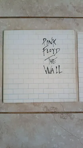 Lp vinil Pink Floyd The Wall original usado em excelente estado completo vale a pena