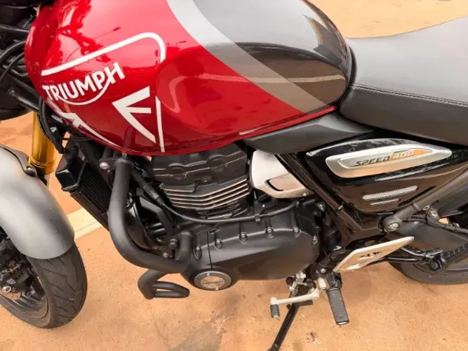 SPEED 400 TRIUMPH