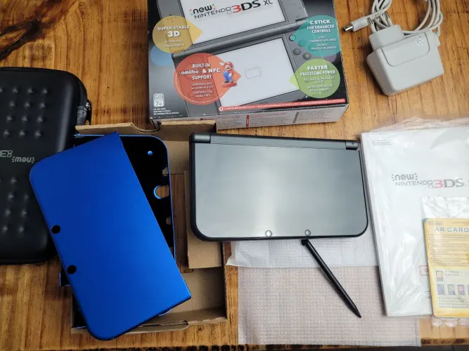New Nintendo 3DS XL Novíssimo na caixa