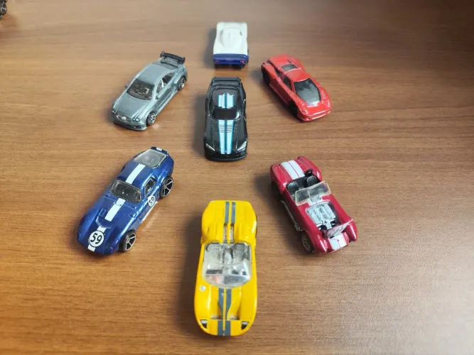 Lote c/7 carrinhos hotwheels exóticos e Shelby cobra