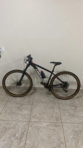 BIKE ABSOLUT ARO 29