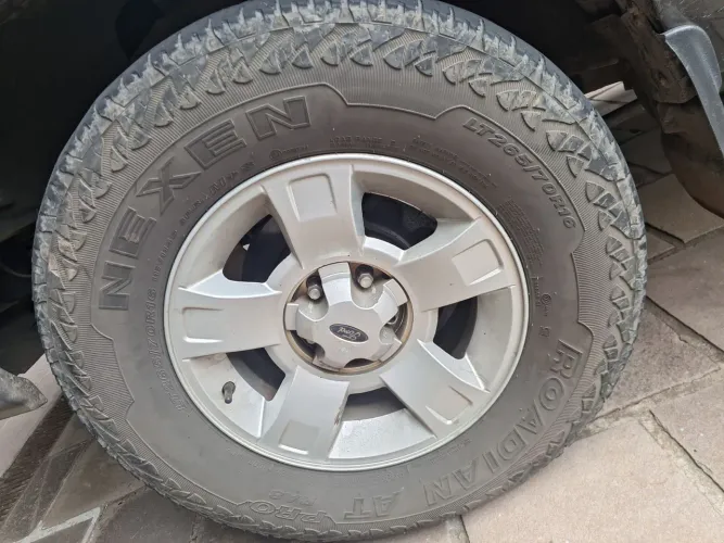 Pneu 265/70 R16