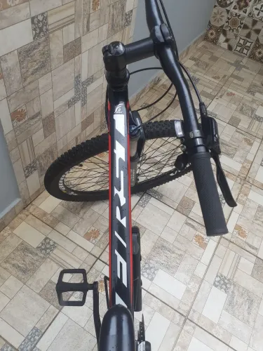Bicicleta FiRST aro 29