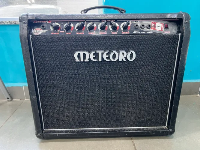 Amplificador de Guitarra Meteoro Nitrous 100G