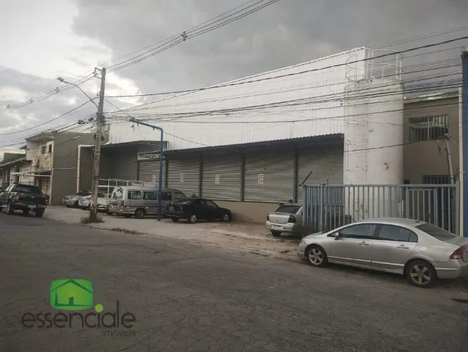 Galpão 1.300m² com 6 Docas | Pé Direito 6m | Ideal Logística e Indústria