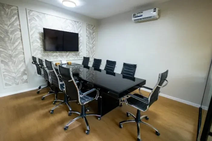 Aluguel Hora Sala Reunião Av. Efigênio Sales - Dentro do Jungle Coworking