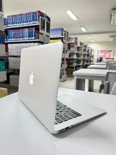MACKBOOK AIR 2017 